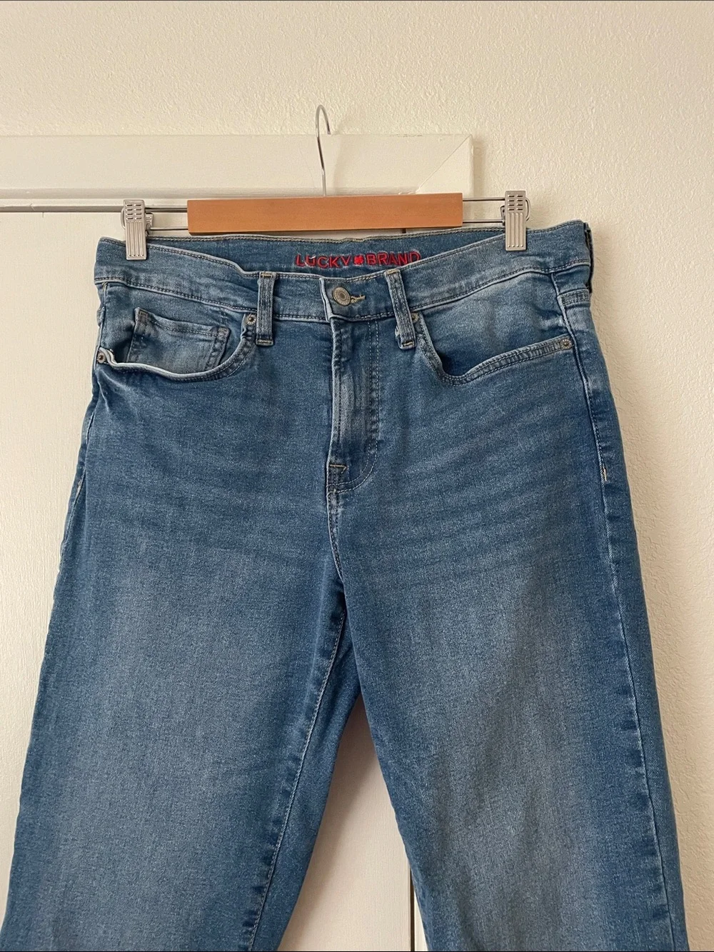 Lucky Brand classic straight